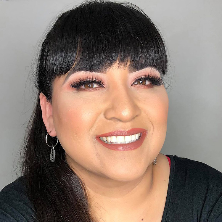 Beauty Associate Ananly Sanchez Ananly Sanchez
